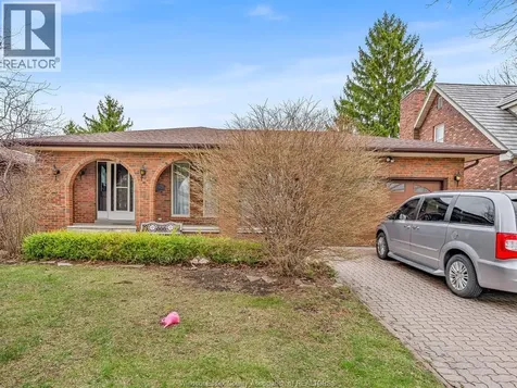 2880 St. Clair Avenue Windsor ON N9E 4B4