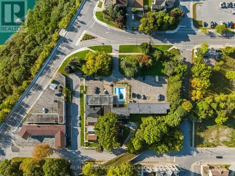 4625 Cataract Avenue Niagara Falls (downtown) ON L2E 3M3