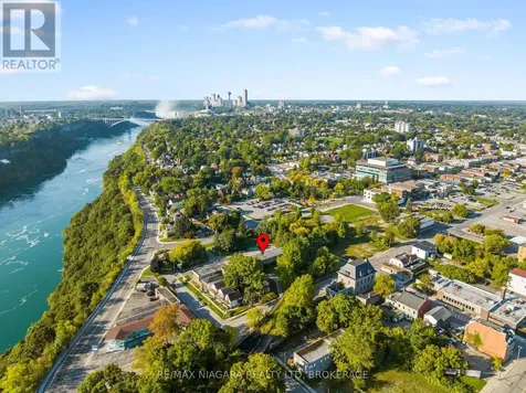 4625 Cataract Avenue Niagara Falls (downtown) ON L2E 3M3