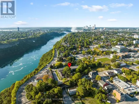 4625 Cataract Avenue Niagara Falls (downtown) ON L2E 3M3
