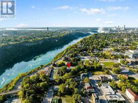 4625 Cataract Avenue Niagara Falls (downtown) ON L2E 3M3