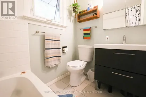 2502 Clementine Boulevard Ottawa ON K1V 8E4