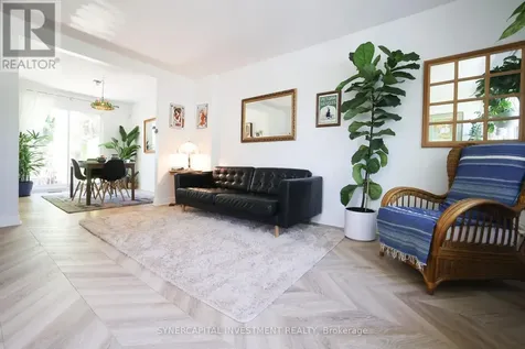 2502 Clementine Boulevard Ottawa ON K1V 8E4