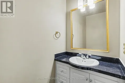 5449 Riverside Crescent Ottawa ON K4M 1G9