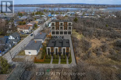 2723 Rowatt Street Ottawa ON K2B 5W4