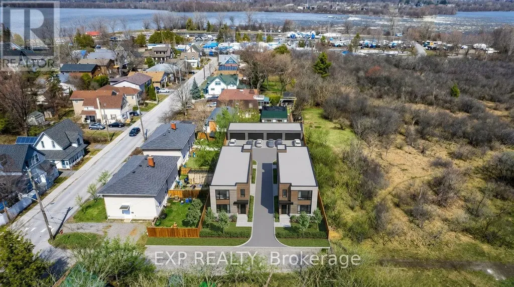 2725 Rowatt Street Ottawa ON K2B 5W4