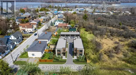 2725 Rowatt Street Ottawa ON K2B 5W4