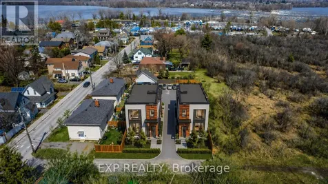 2725 Rowatt Street Ottawa ON K2B 5W4