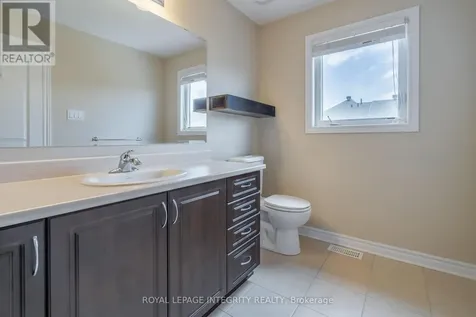 71 Fallengale Crescent Ottawa ON K2T 0K9