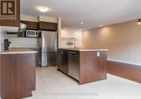 71 Fallengale Crescent Ottawa ON K2T 0K9