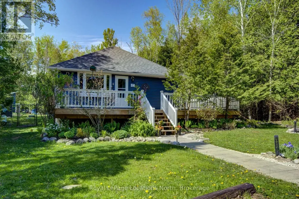 2 Maplewood Drive Tiny ON L0L 1P1