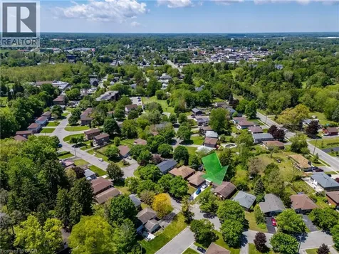 93 Oakwood Avenue Simcoe ON N3Y 4S1