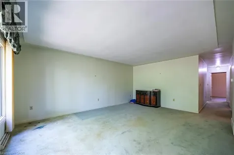 93 Oakwood Avenue Simcoe ON N3Y 4S1
