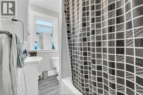 826 Jos Janisse Avenue Windsor ON N8Y 3A8