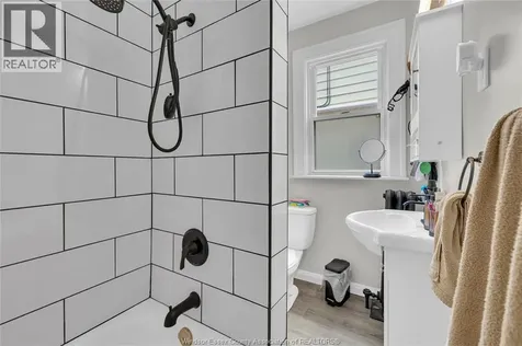 826 Jos Janisse Avenue Windsor ON N8Y 3A8