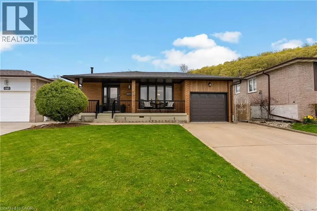 142 Marcella Crescent Hamilton ON L8K 6G3