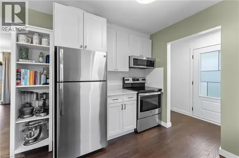 142 Marcella Crescent Hamilton ON L8K 6G3