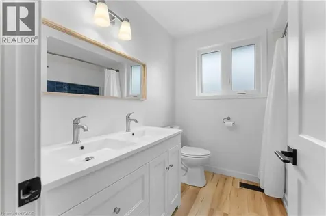 142 Marcella Crescent Hamilton ON L8K 6G3