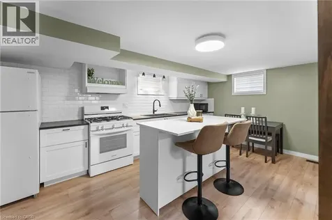 142 Marcella Crescent Hamilton ON L8K 6G3