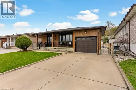 142 Marcella Crescent Hamilton ON L8K 6G3