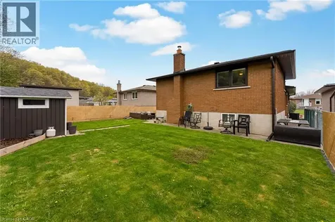 142 Marcella Crescent Hamilton ON L8K 6G3