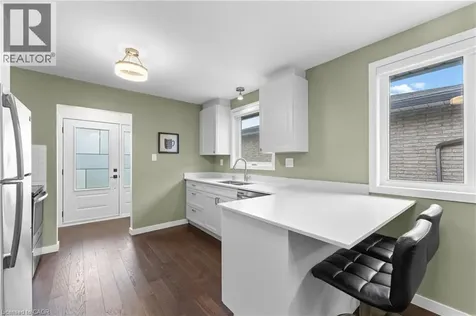 142 Marcella Crescent Hamilton ON L8K 6G3