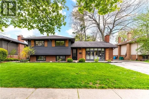 5226 Spruce Avenue Burlington ON L7L 1N1