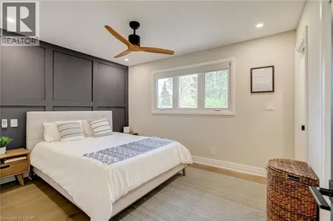 5226 Spruce Avenue Burlington ON L7L 1N1