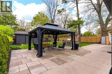 5226 Spruce Avenue Burlington ON L7L 1N1