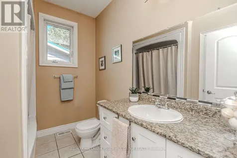 122 Trout Lane Tiny ON L9M 0J1
