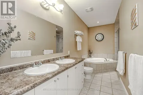 122 Trout Lane Tiny ON L9M 0J1