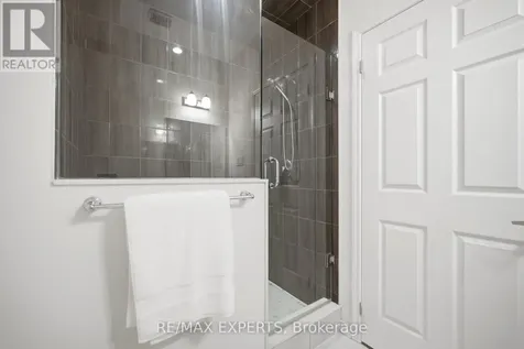21 Hornchurch Street Whitby ON L1P 0J3