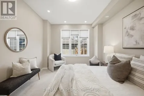 21 Hornchurch Street Whitby ON L1P 0J3