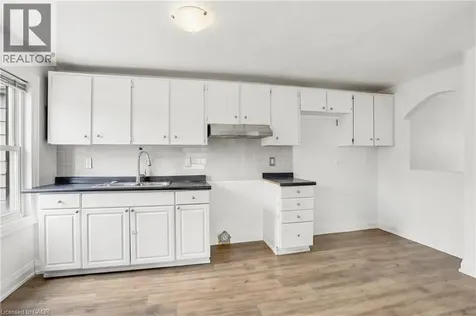 491 Kenilworth Avenue North Hamilton ON L8H 4T6