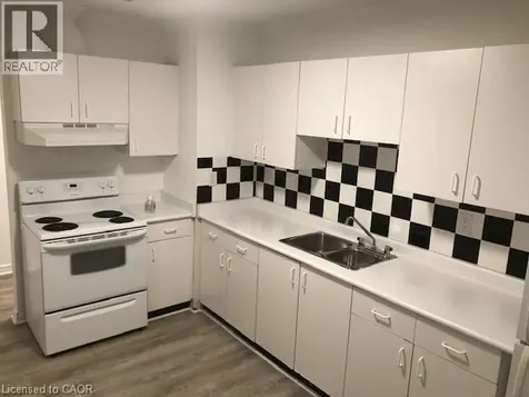 337 Lakeshore Road East Oakville ON L6J 1J4
