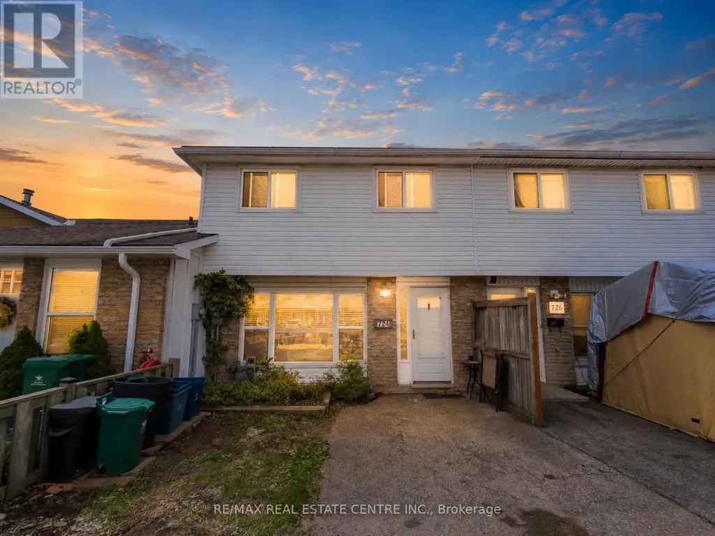724 Parkview Crescent Cambridge ON N3H 4X9