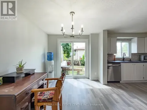 724 Parkview Crescent Cambridge ON N3H 4X9