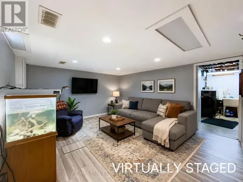 724 Parkview Crescent Cambridge ON N3H 4X9