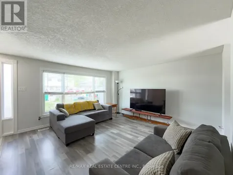 724 Parkview Crescent Cambridge ON N3H 4X9