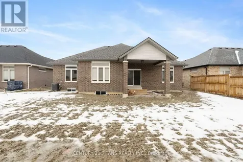 19 Tracy Drive Chatham-kent ON N7M 6G2