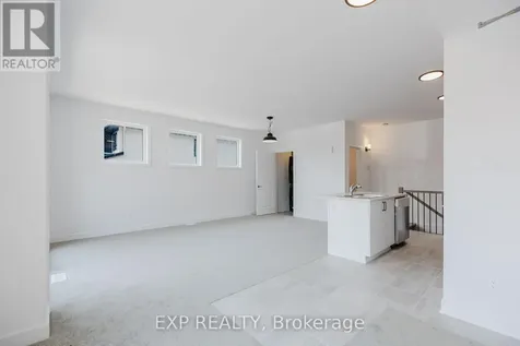 230 Pingwi Place Ottawa ON K1X 0E9