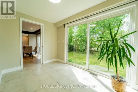 2032 Kings Grove Crescent Ottawa ON K1J 6G1