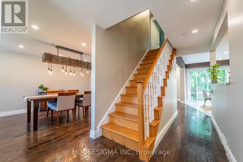 2032 Kings Grove Crescent Ottawa ON K1J 6G1