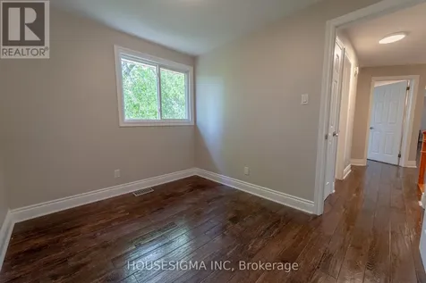 2032 Kings Grove Crescent Ottawa ON K1J 6G1