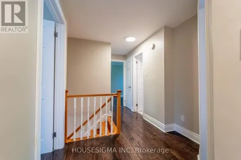 2032 Kings Grove Crescent Ottawa ON K1J 6G1