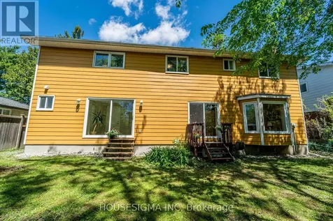 2032 Kings Grove Crescent Ottawa ON K1J 6G1