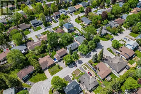2032 Kings Grove Crescent Ottawa ON K1J 6G1