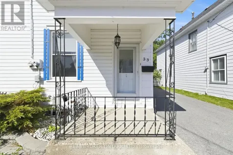 33 Victoria Street Carleton Place ON K7C 2W2