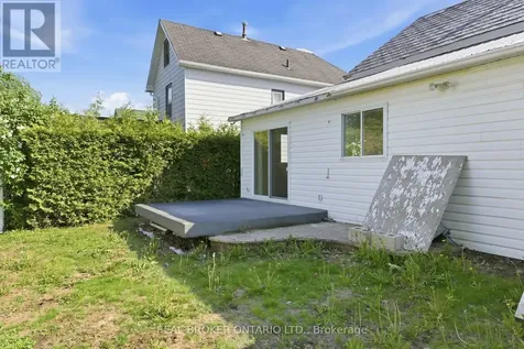 33 Victoria Street Carleton Place ON K7C 2W2