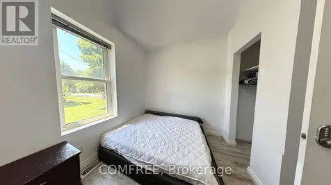 3277 Baby Street Windsor ON N9C 1K9